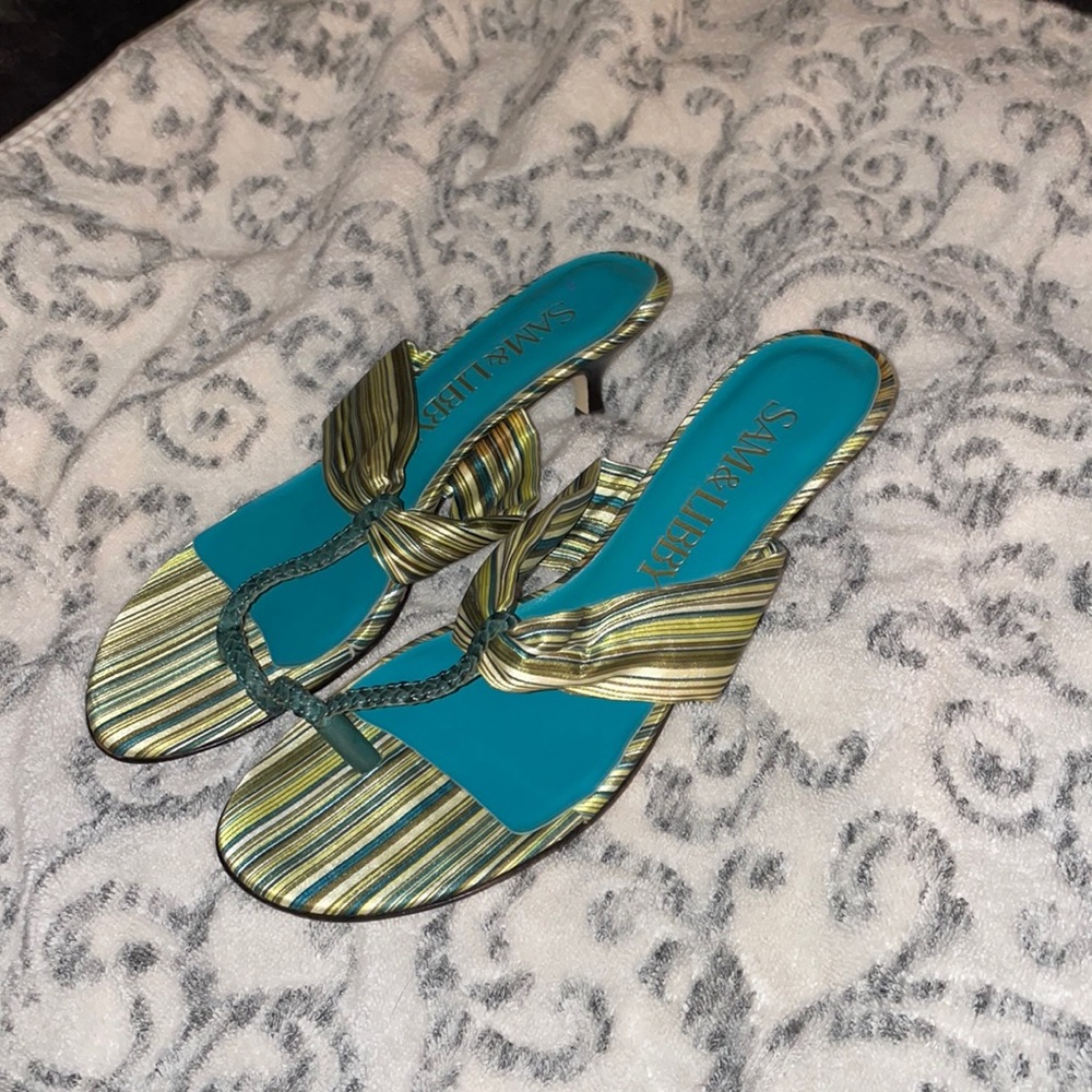 Sam & Libby- kitten heel sandals- size 9